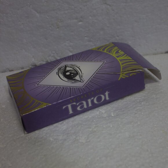 Secrets of Tarot 32 Page Book and 78 Card Tarot Deck - Picture 4 of 9